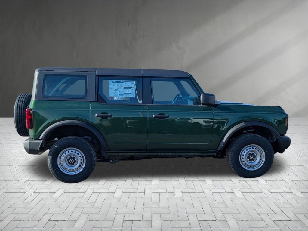 New 2025 Ford Bronco 4-Door image 8