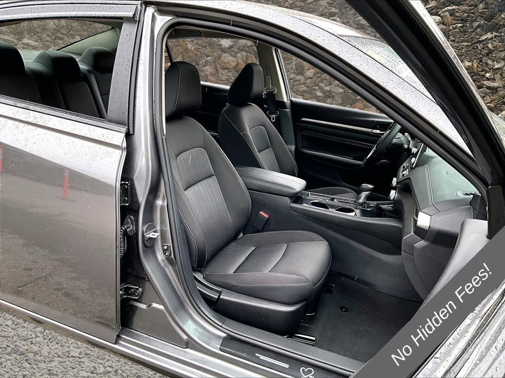Used 2022 Nissan Altima 2.5 SV w/ SV Premium Package AWD/4WD image 7