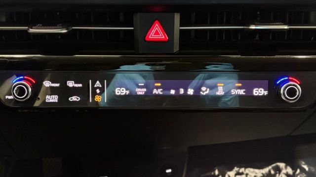 Used 2024 Kia EV6 Light image 32