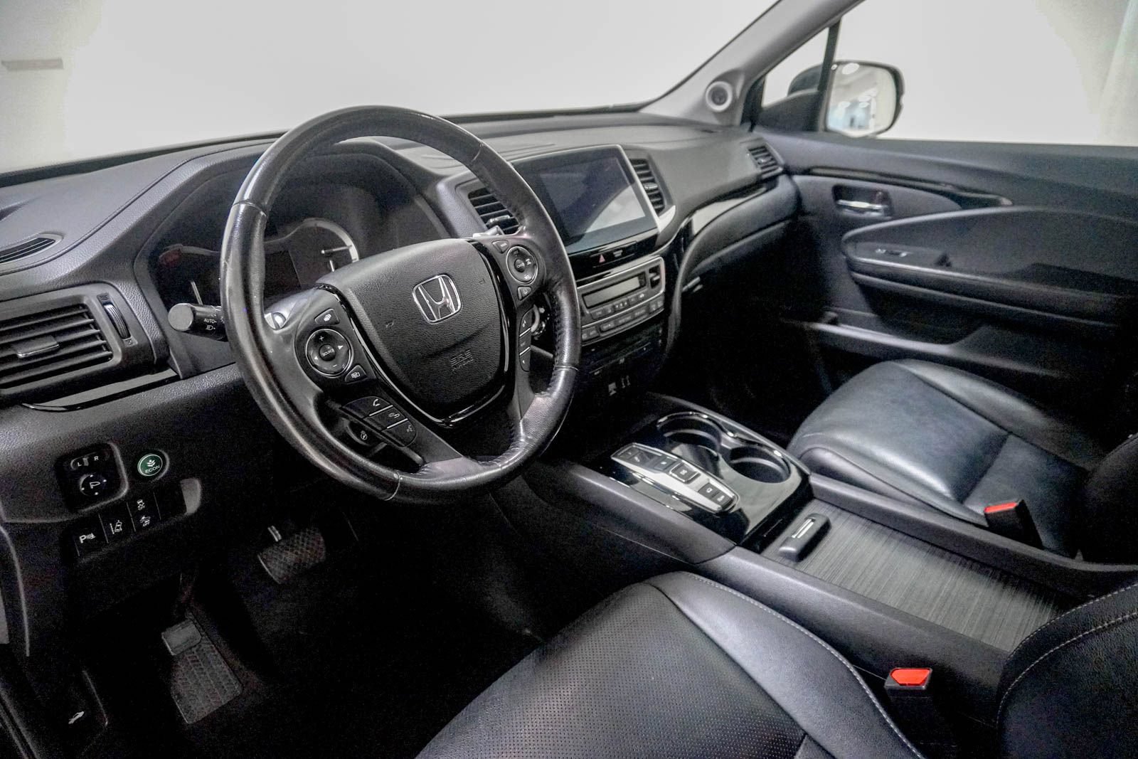 Used 2016 Honda Pilot Elite image 22