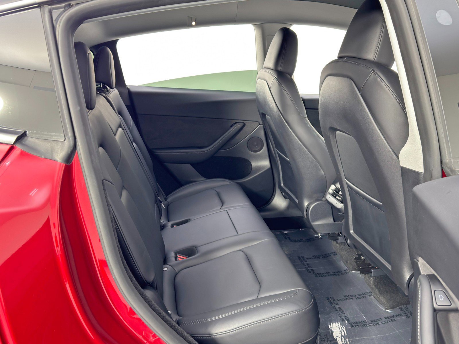 Used 2024 Tesla Model Y Performance image 41