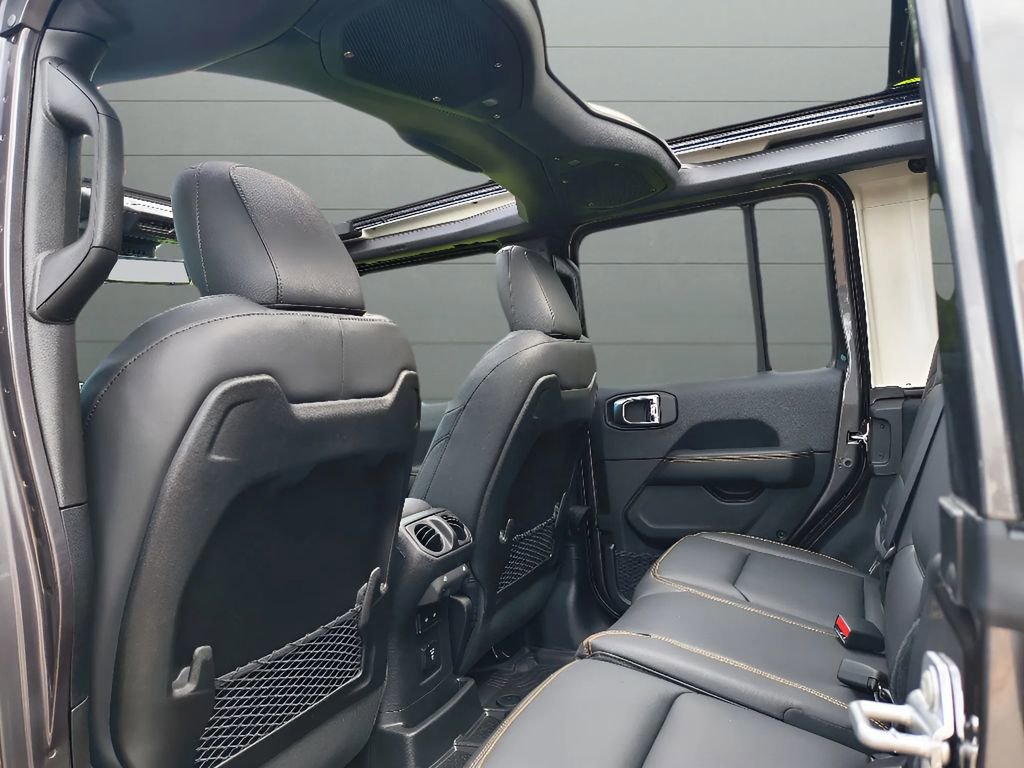 New 2025 Jeep Wrangler Sahara image 30