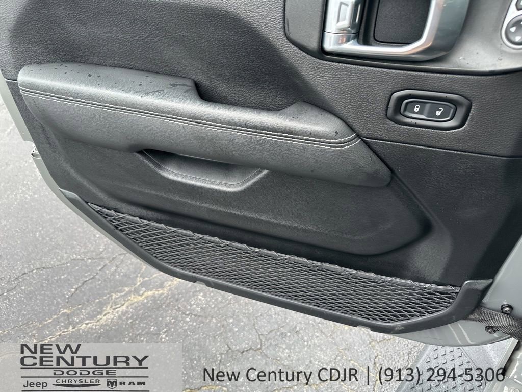 Used 2021 Jeep Gladiator Overland w/ Popular Equipment Package image 26