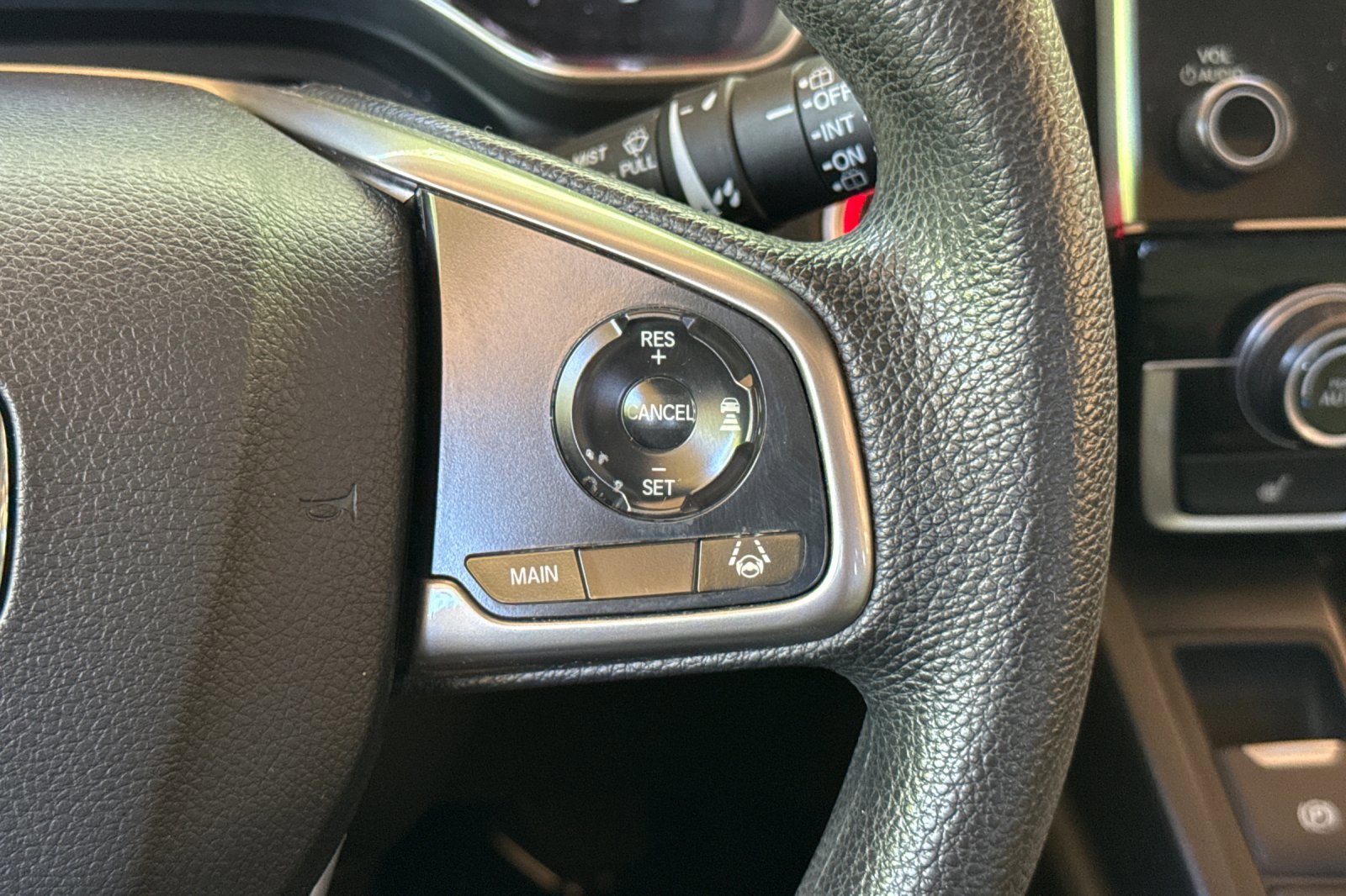 Used 2019 Honda CR-V EX image 31