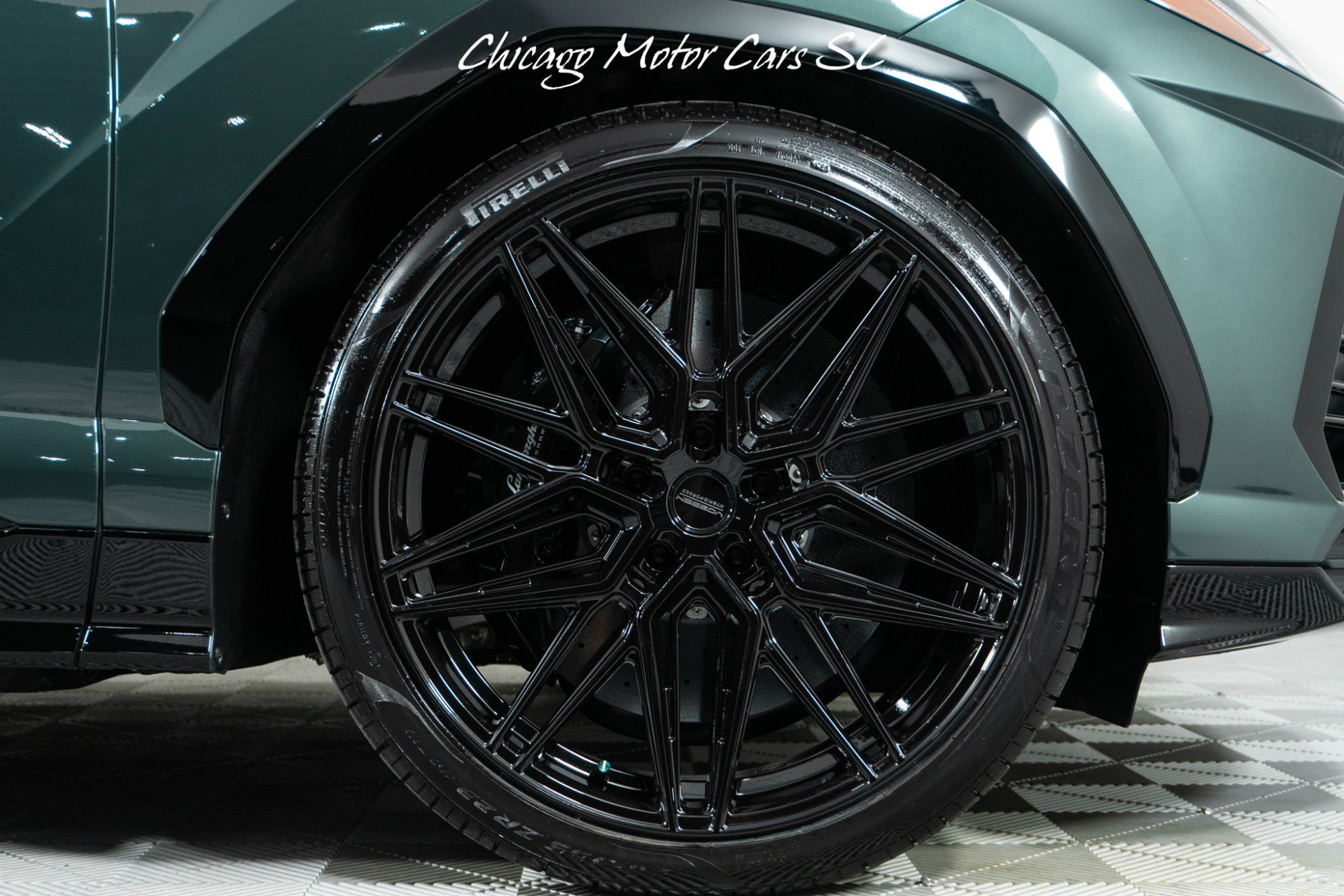 Used 2021 Lamborghini Urus AWD/4WD image 12