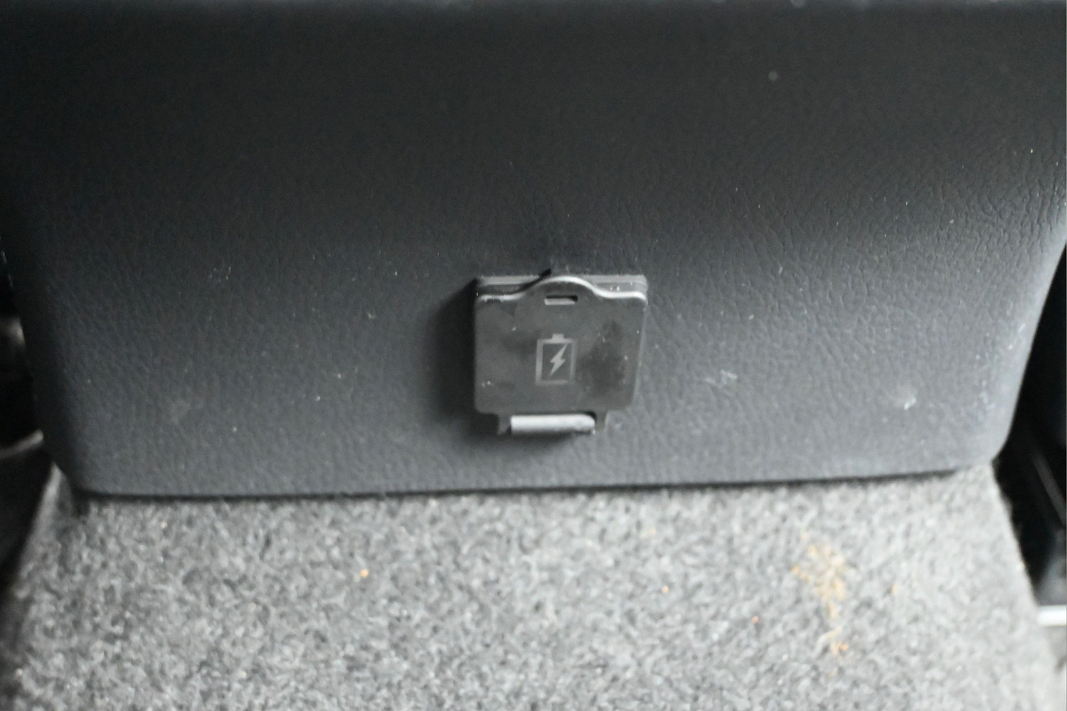 Used 2023 Toyota Camry LE w/ Cold Weather Package FWD image 9