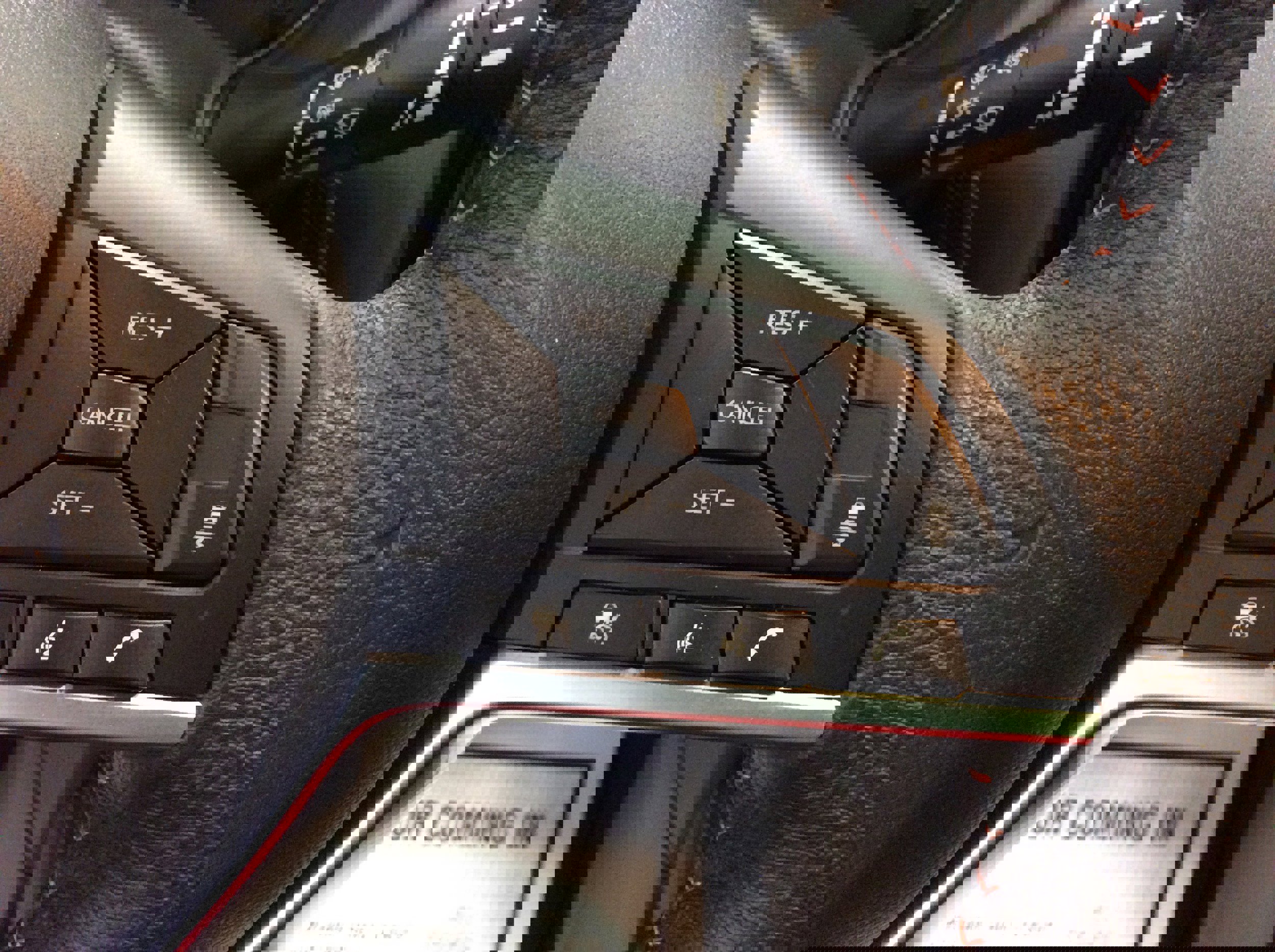 Used 2024 Nissan Kicks SR image 17