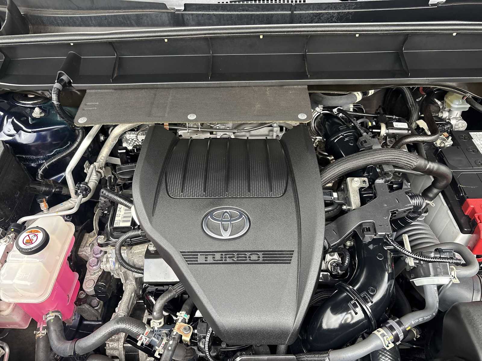 Used 2023 Toyota Highlander L image 17