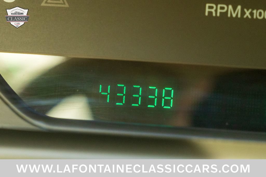 Used 2000 Cadillac Eldorado Touring FWD image 9