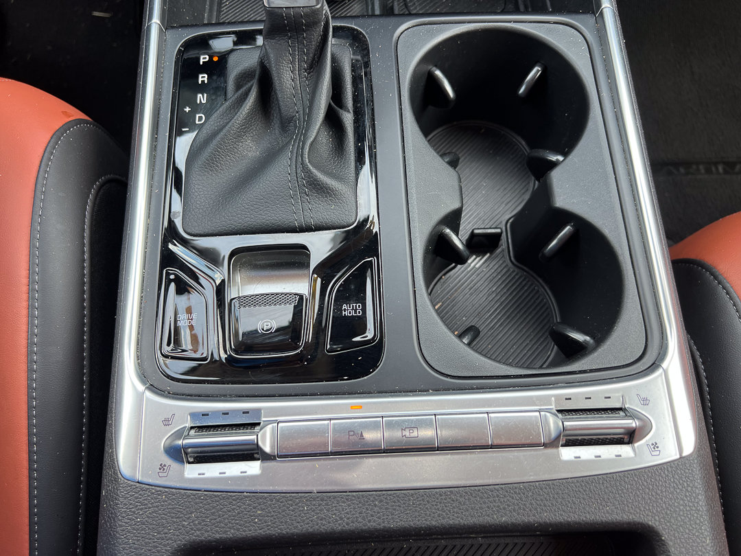 Used 2026 Kia Carnival SX w/ SX Dark Edition Package FWD image 24