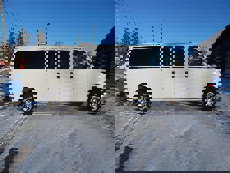 Used 2017 Chevrolet Express 3500 LT w/ LT Preferred Equipment Group