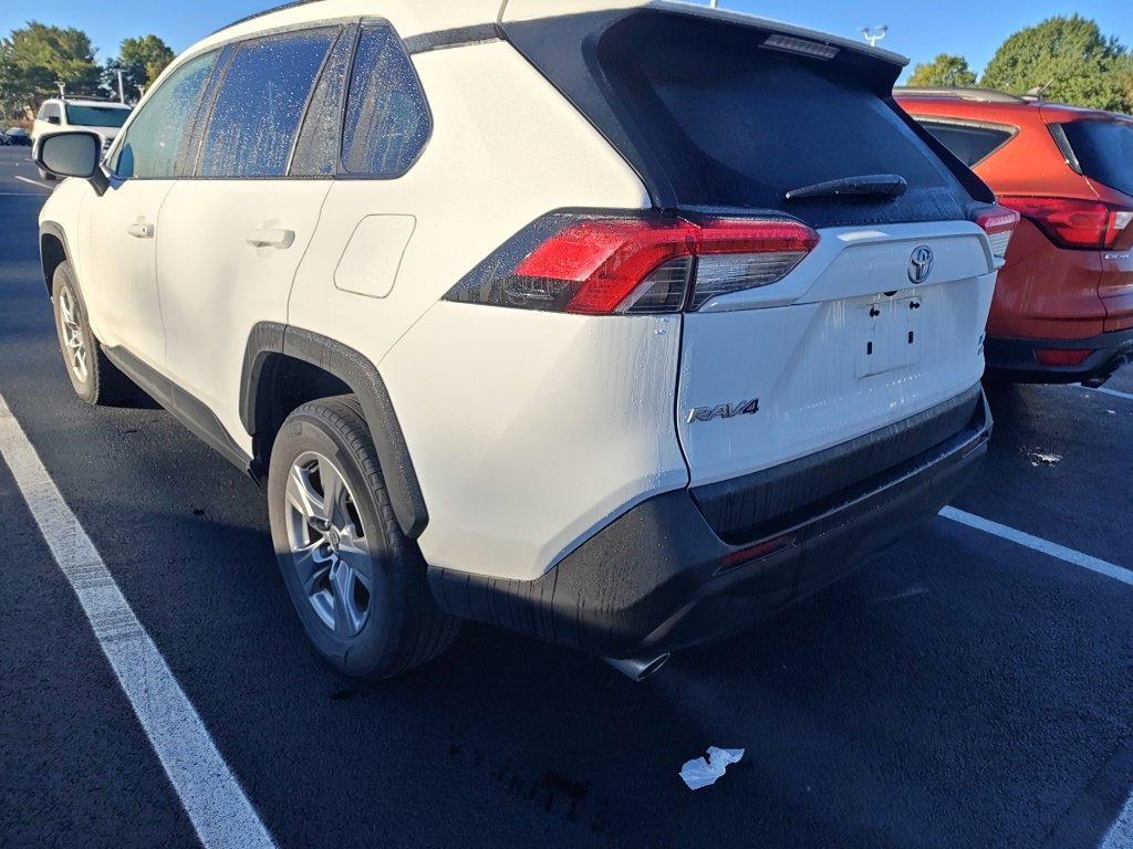 Used 2023 Toyota RAV4 XLE AWD/4WD image 4