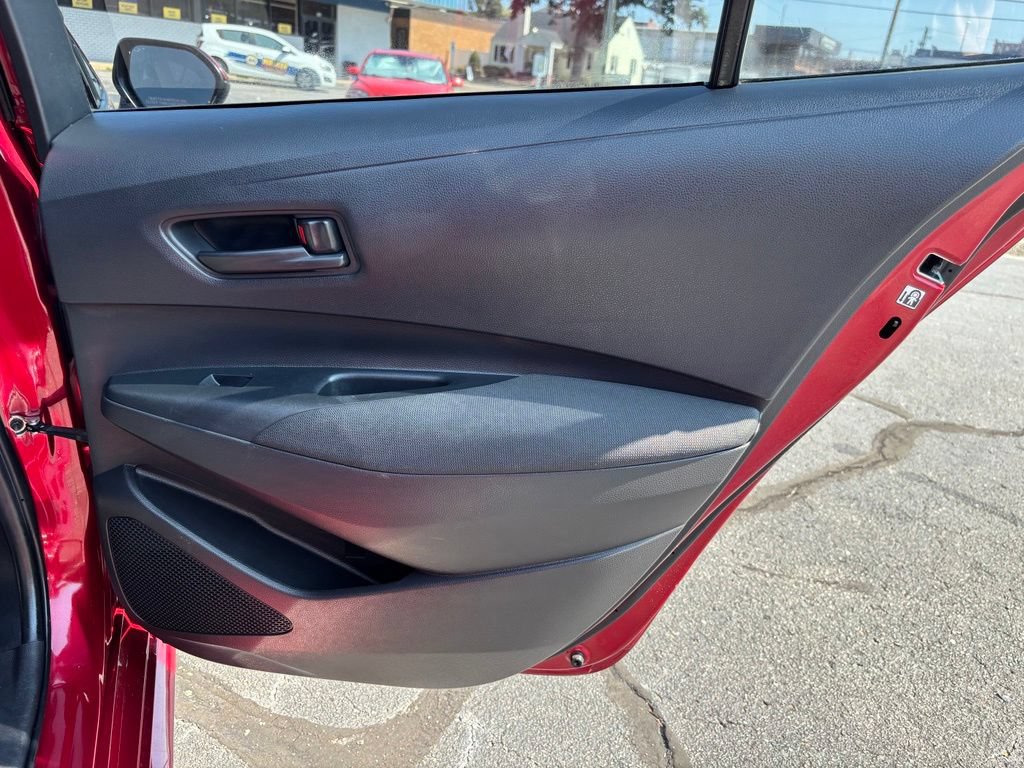 Used 2022 Toyota Corolla LE FWD image 24