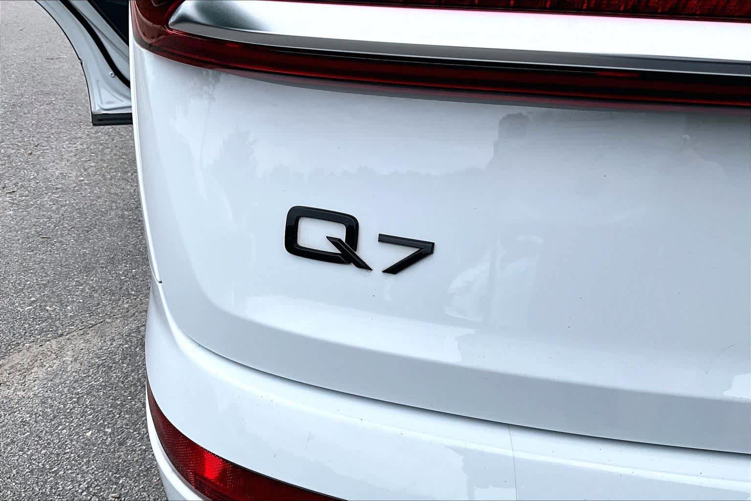 Used 2021 Audi Q7 3.0T Prestige AWD/4WD image 33