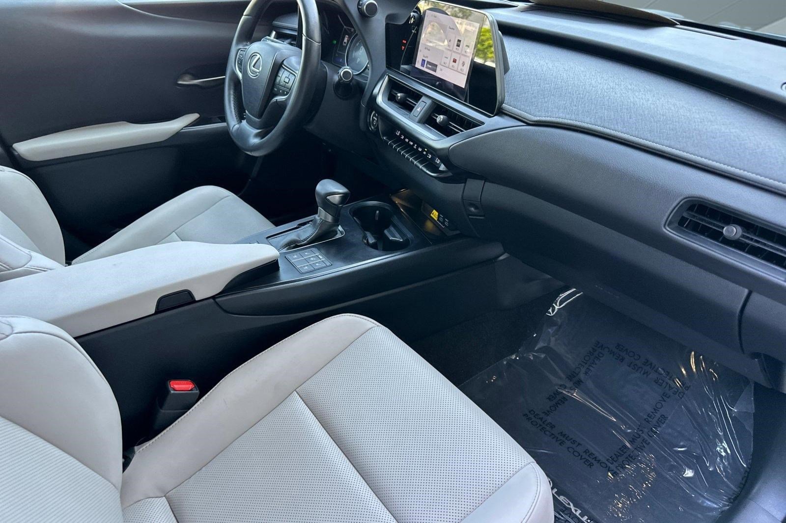 Certified 2023 Lexus UX 250h F Sport w/ Accessory Package (A2) image 32