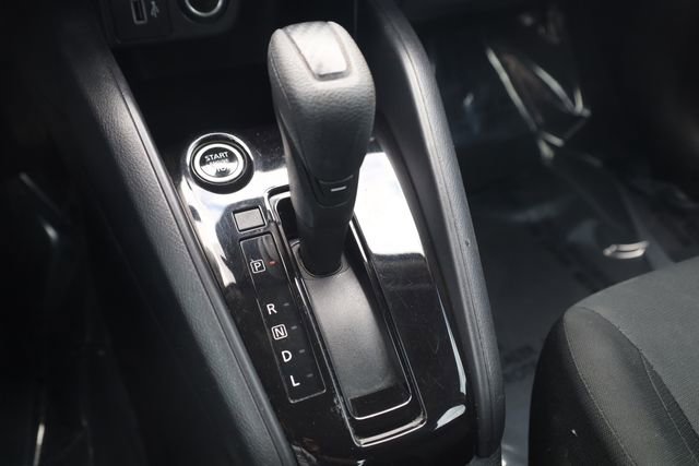 Used 2021 Nissan Versa S FWD image 19