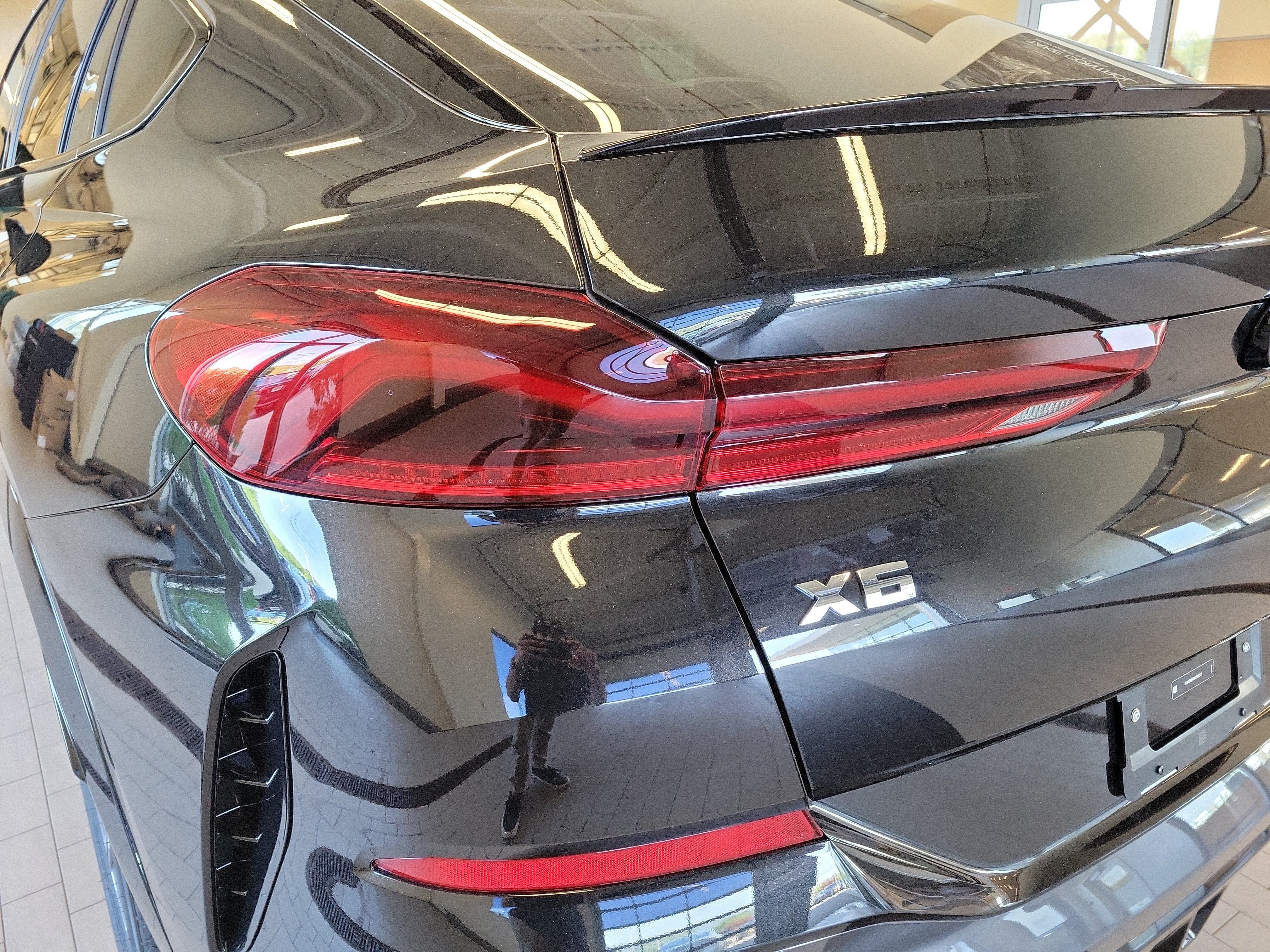New 2027 BMW X6 M60i AWD/4WD image 15