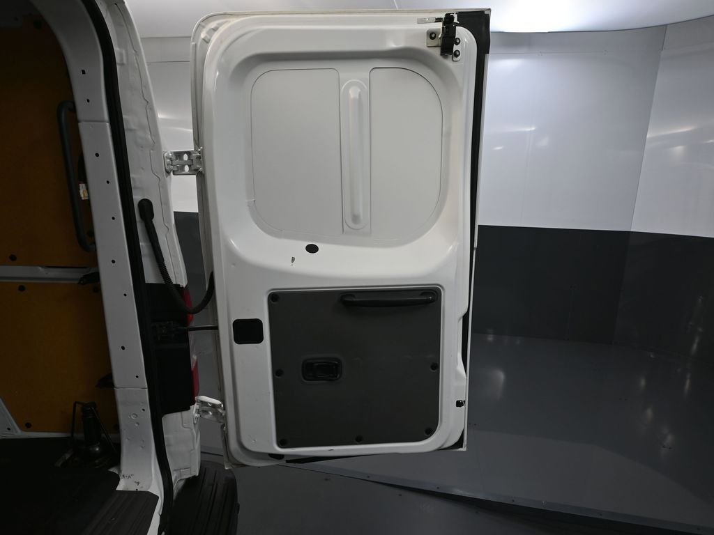 Used 2019 Nissan NV 2500 SV image 36
