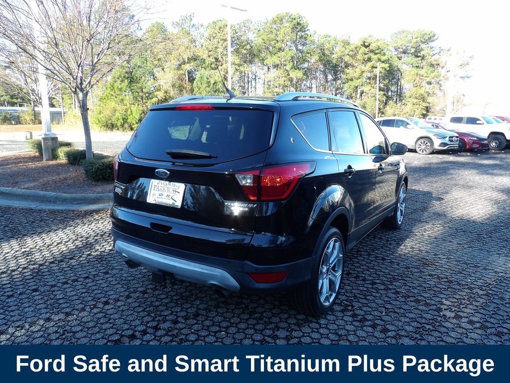Used 2019 Ford Escape Titanium image 6