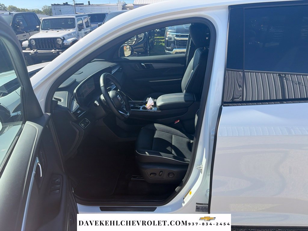 Used 2026 Buick Enclave Sport Touring AWD/4WD image 18