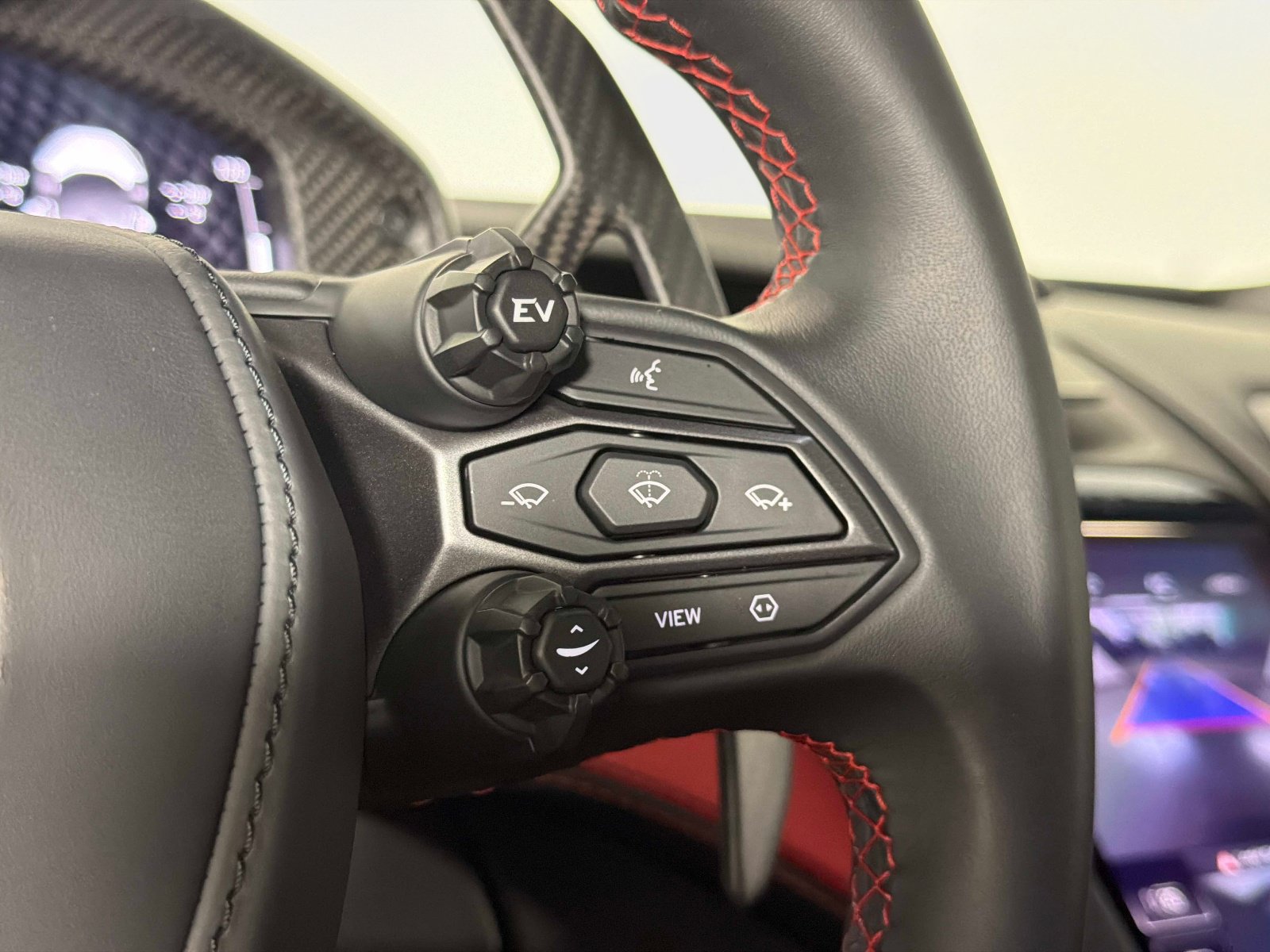 Used 2024 Lamborghini Revuelto AWD/4WD image 38