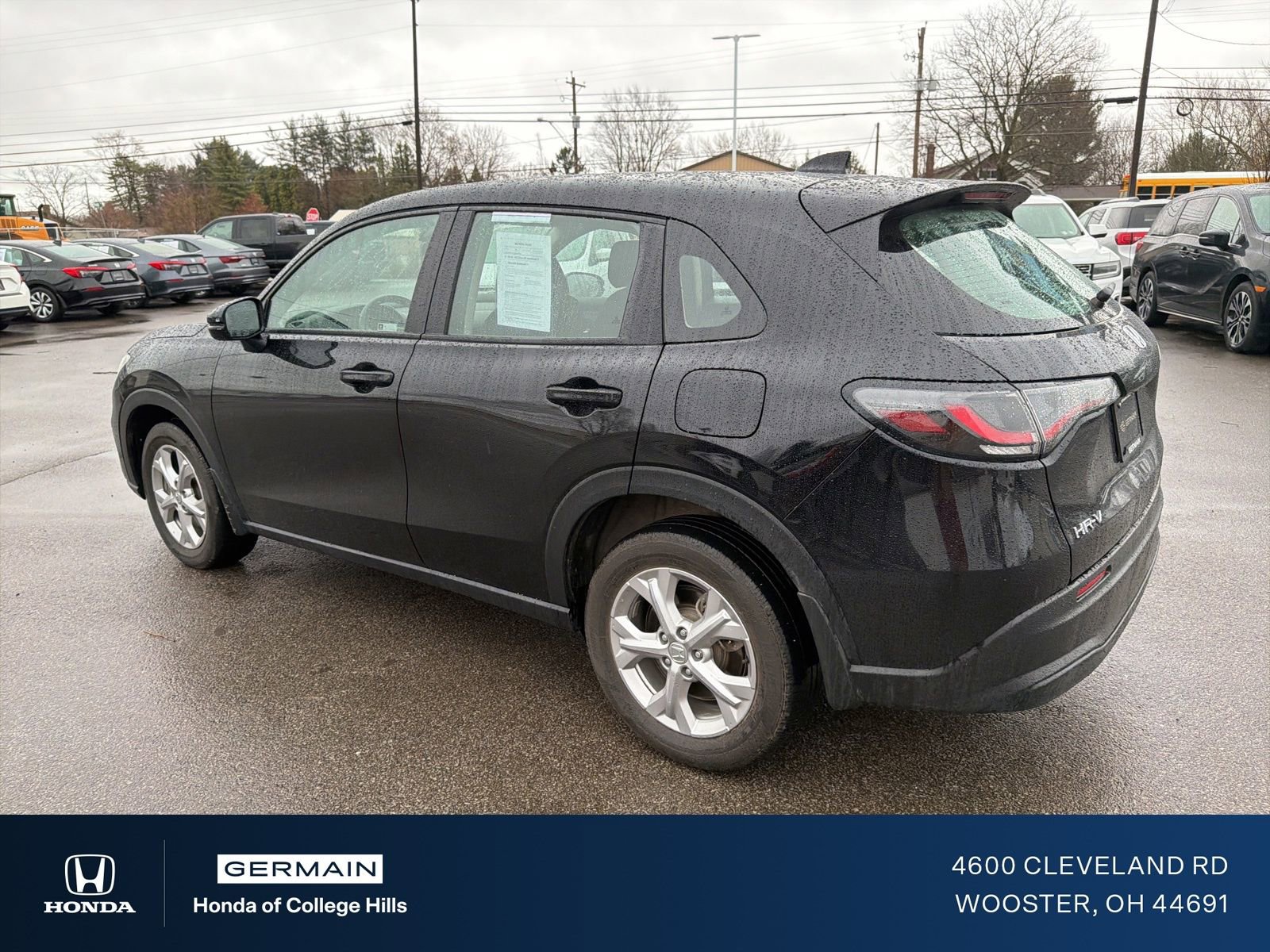 Used 2023 Honda HR-V LX image 9