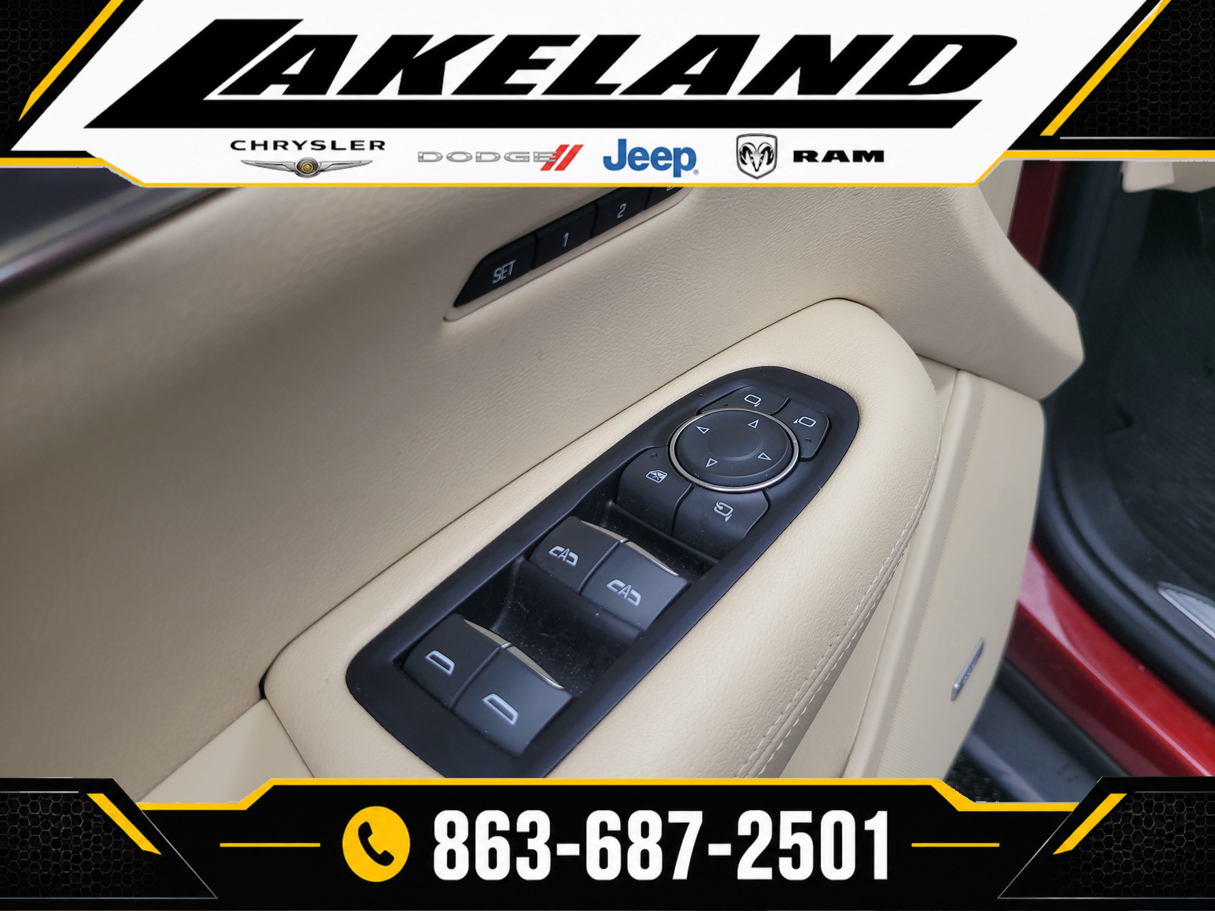 Used 2017 Cadillac XT5 Luxury w/ Driver Awareness Package FWD image 16