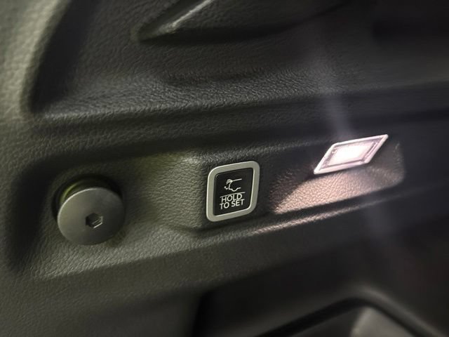 Used 2024 Jeep Grand Cherokee L Limited AWD/4WD image 15