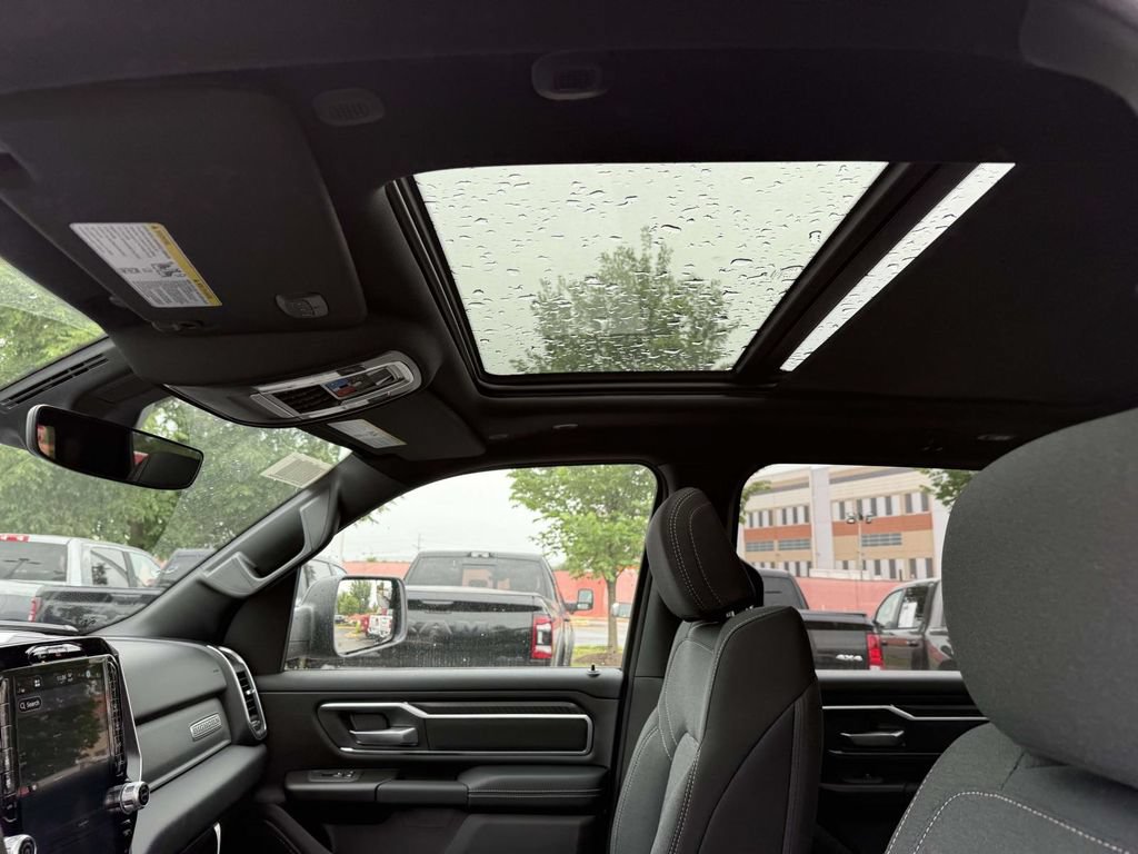 New 2026 RAM 1500 Big Horn AWD/4WD image 4