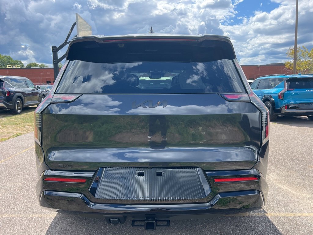 New 2026 Kia EV9 Land image 3