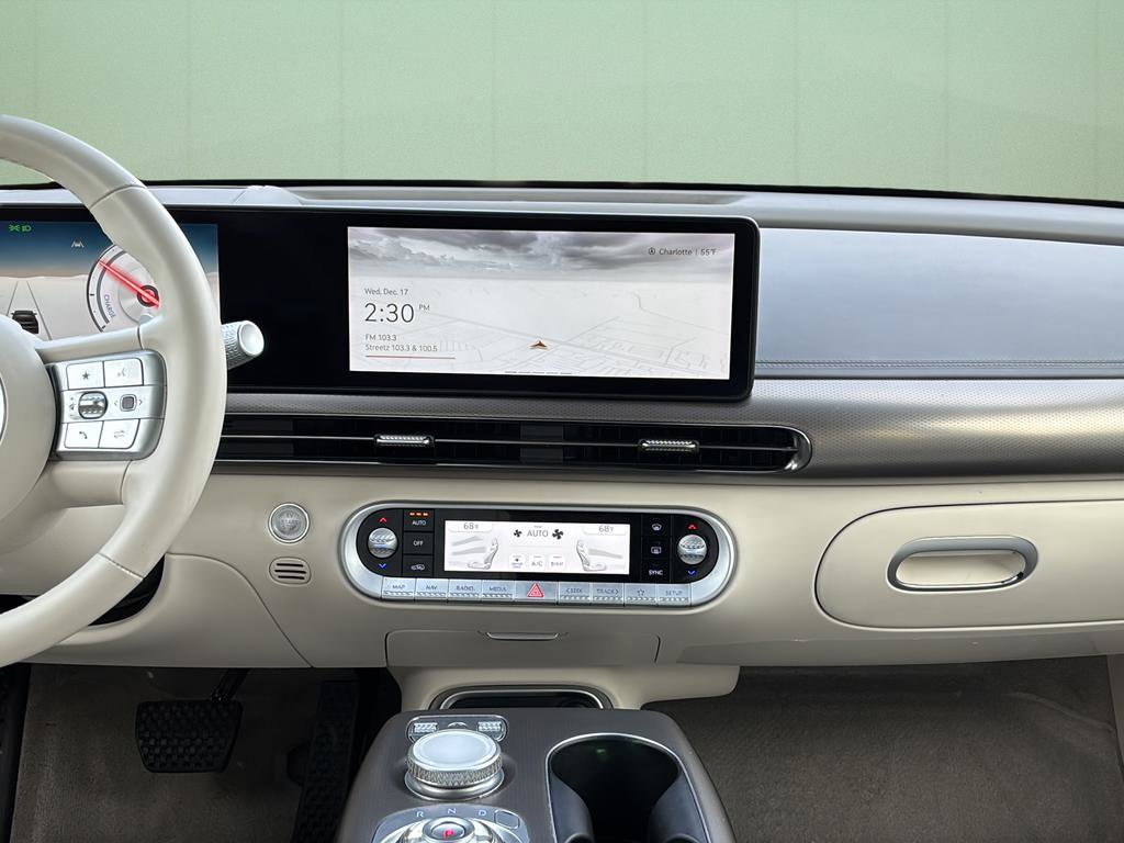 Certified 2023 Genesis GV60 Advanced image 23