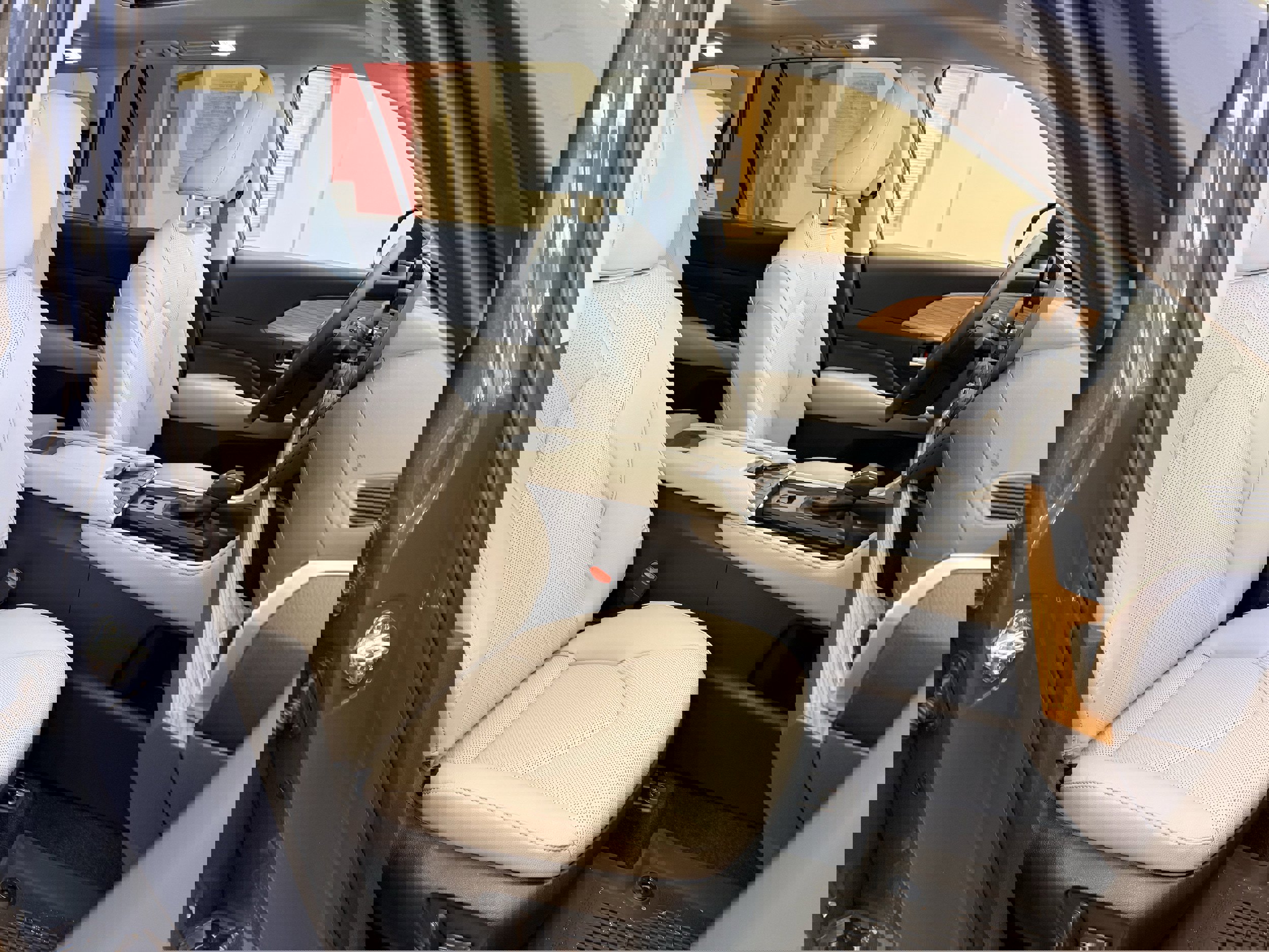 Used 2025 Toyota Grand Highlander AWD image 16