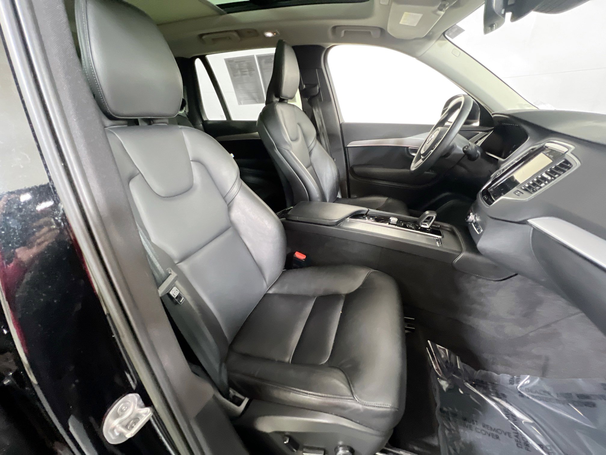 Used 2023 Volvo XC90 B5 Core w/ Protection Package Premier image 30