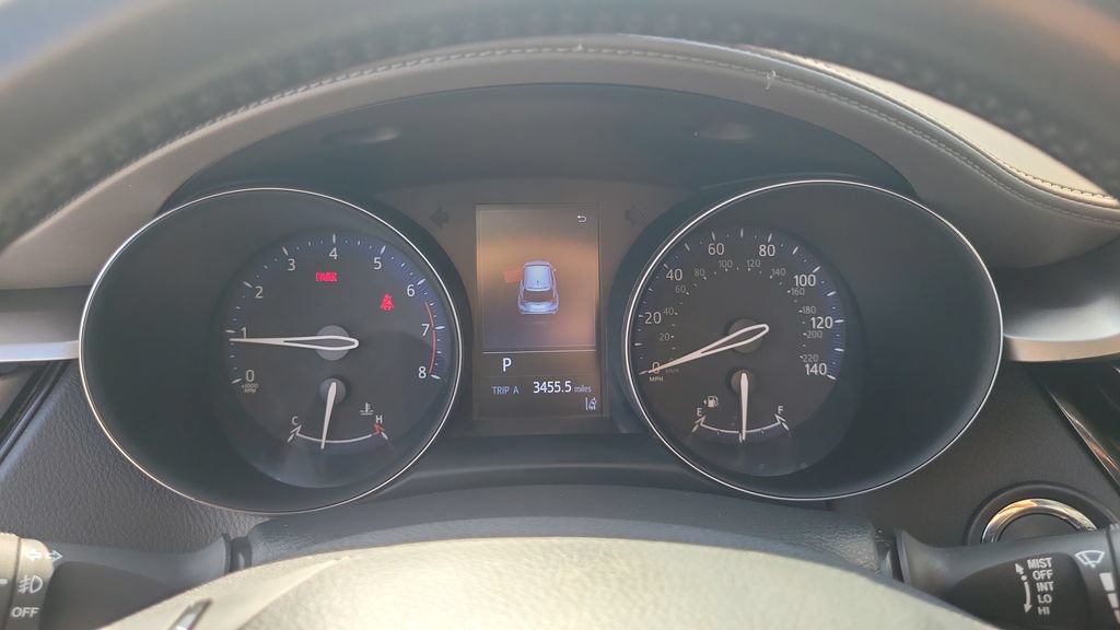 Used 2022 Toyota C-HR Limited FWD image 19