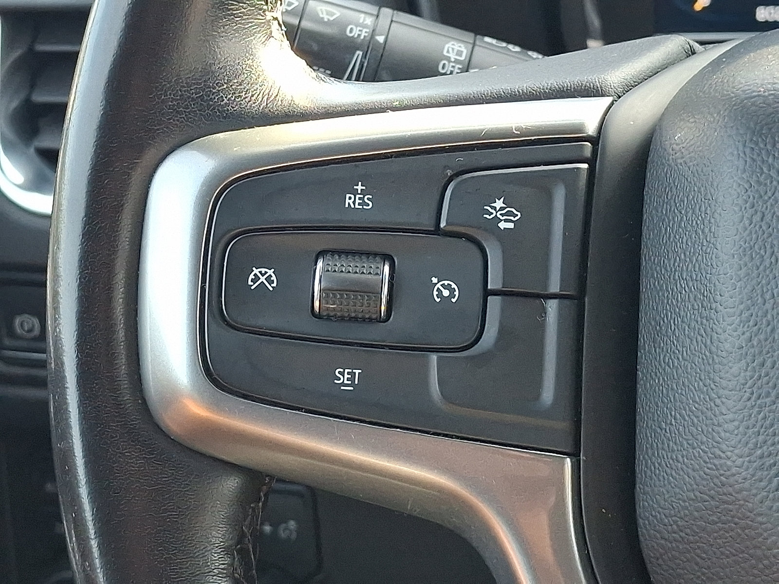 Used 2022 Chevrolet Tahoe Z71 AWD/4WD image 21
