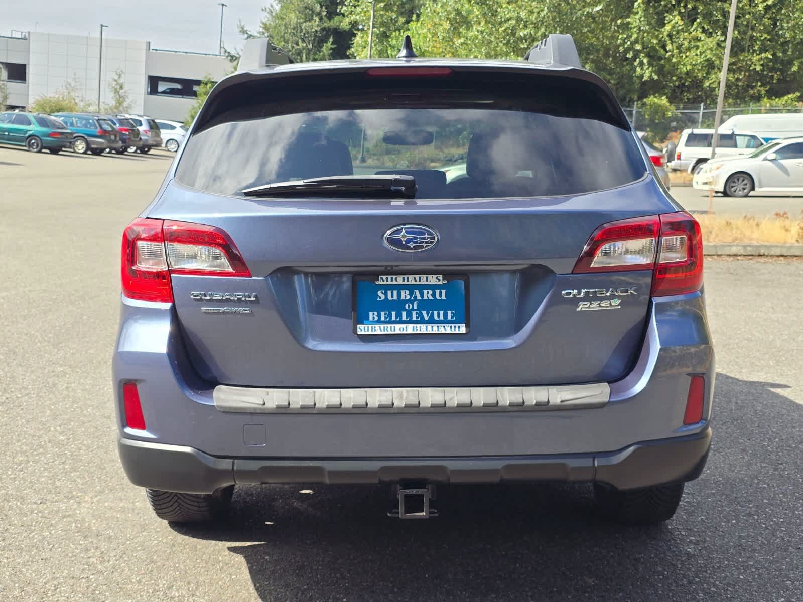 Used 2016 Subaru Outback 2.5i Limited AWD/4WD image 5