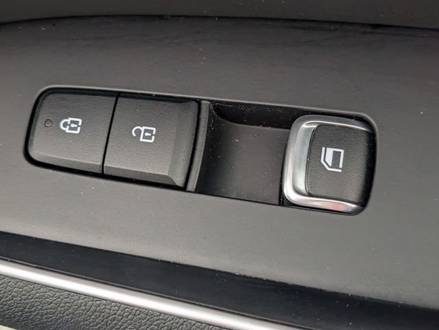 Used 2022 Kia Sorento S image 34