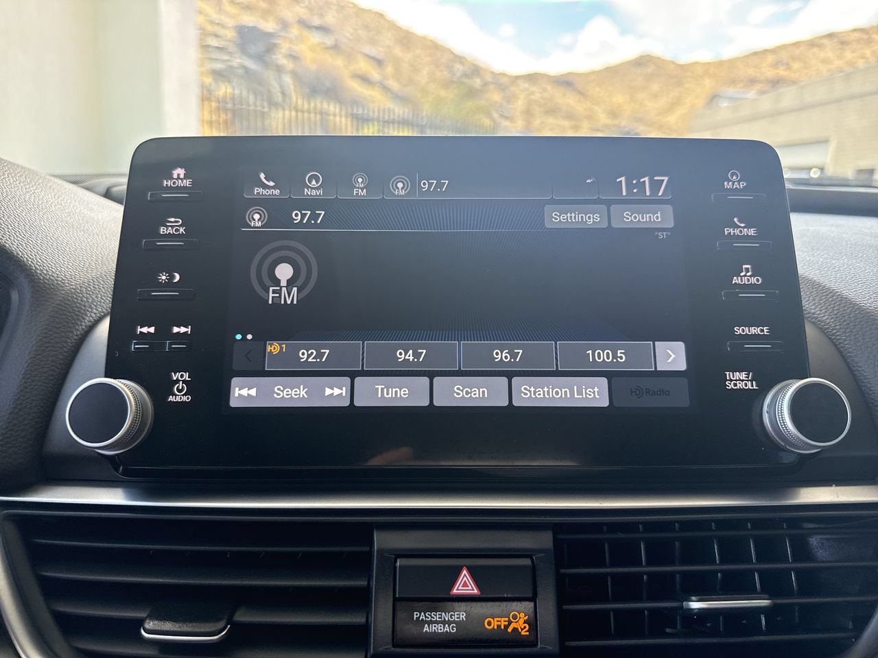 Used 2021 Honda Accord Touring image 13