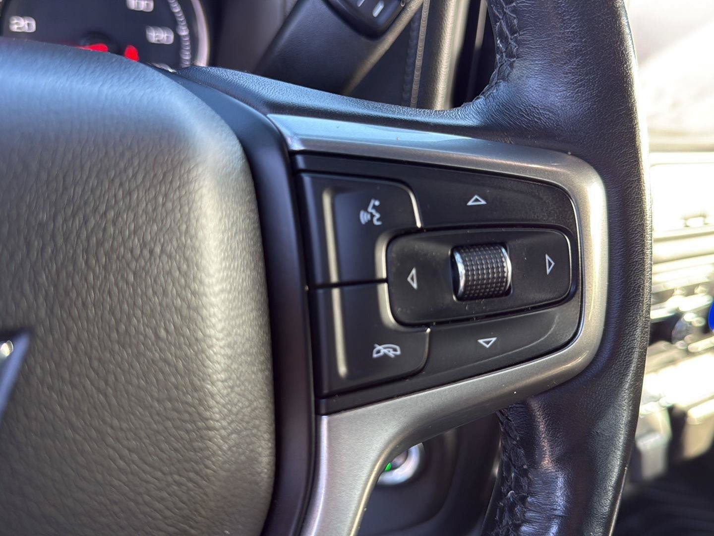 Used 2019 Chevrolet Silverado 1500 LT w/ All-Star Edition AWD/4WD image 11