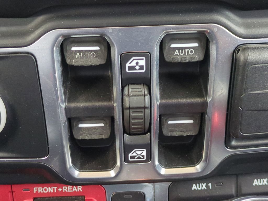 Used 2019 Jeep Wrangler Unlimited Rubicon AWD/4WD image 26