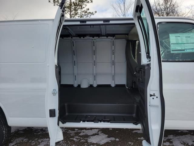 New 2025 Chevrolet Express 2500 Work Van w/ Driver Convenience Package image 17