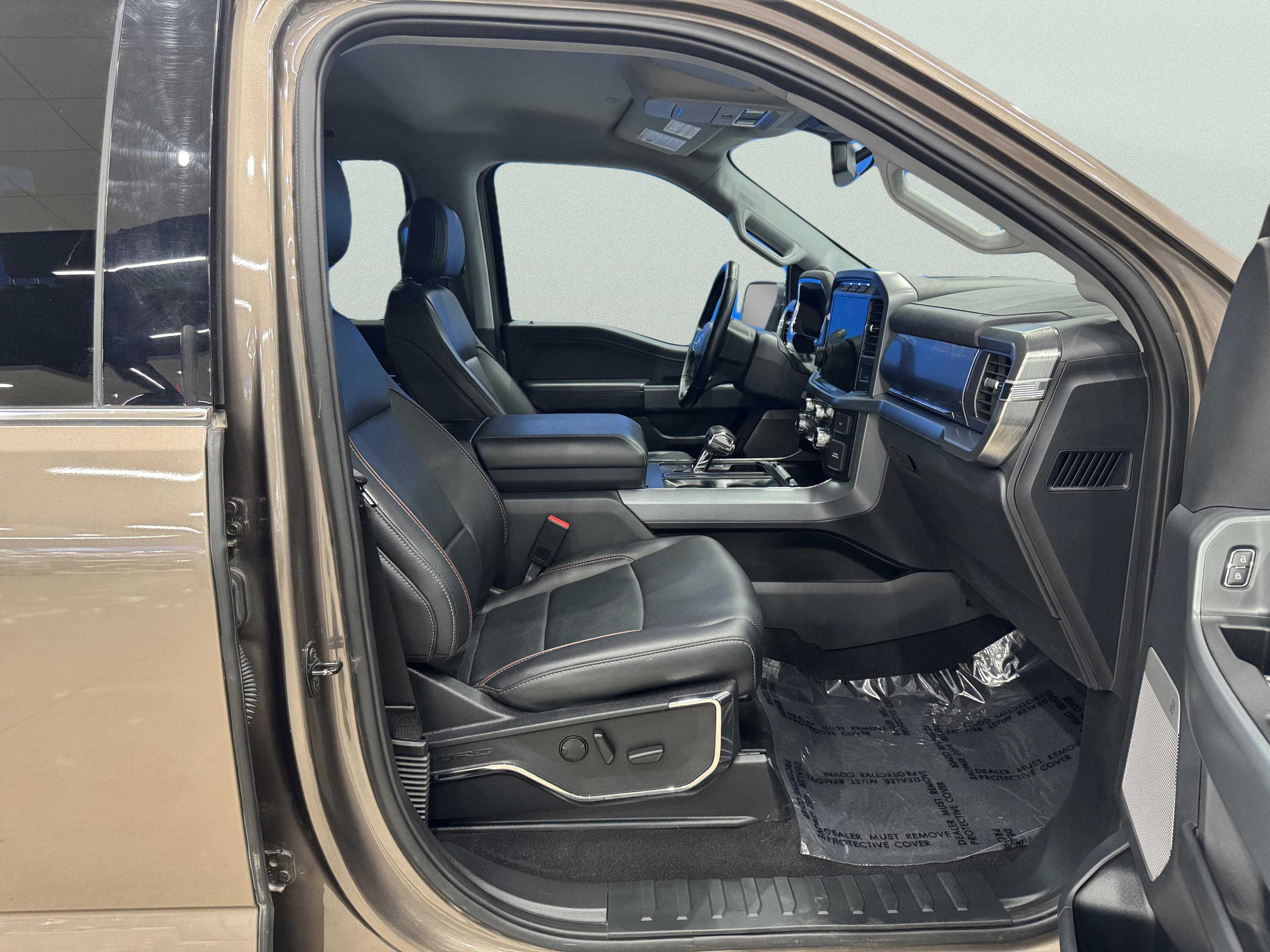 Certified 2023 Ford F150 Lariat w/ Trailer Tow Package AWD/4WD image 13