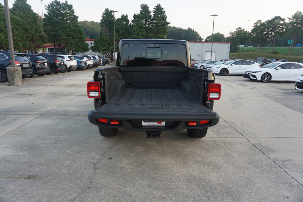 Used 2023 Jeep Gladiator Mojave w/ Trailer Tow Package AWD/4WD image 16