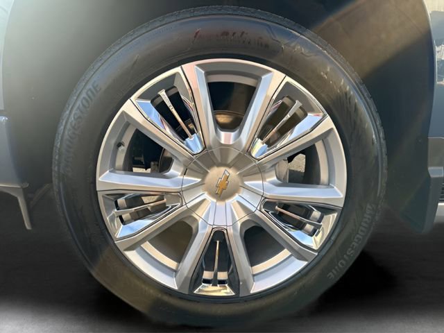 Used 2024 Chevrolet Silverado 1500 High Country w/ High Country Premium Package image 9
