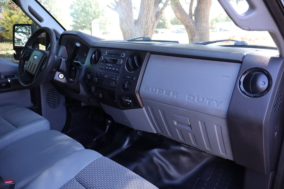 Used 2016 Ford F250 XL w/ Power Equipment Group AWD/4WD image 17