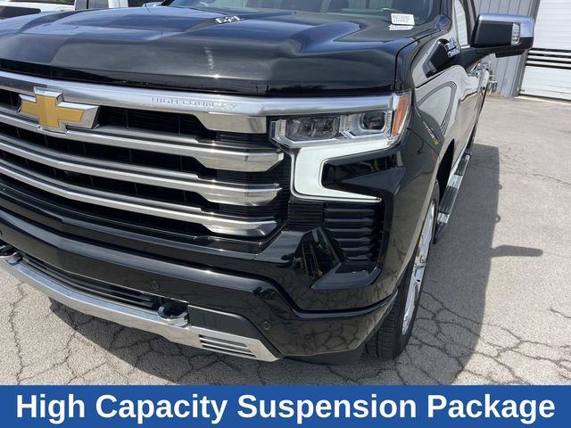 Used 2024 Chevrolet Silverado 1500 High Country w/ High Country Premium Package AWD/4WD image 11