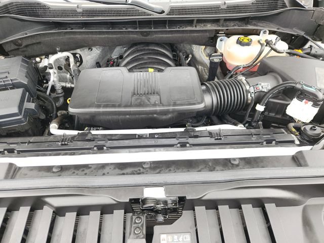 Used 2023 Chevrolet Silverado 1500 ZR2 w/ Technology Package AWD/4WD image 31