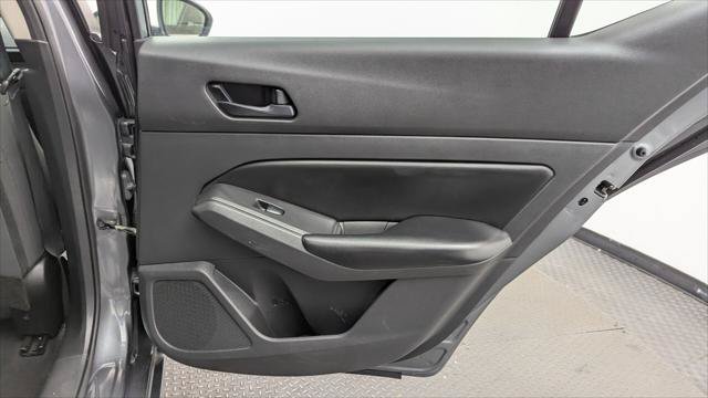 Used 2024 Nissan Altima 2.5 S FWD image 18