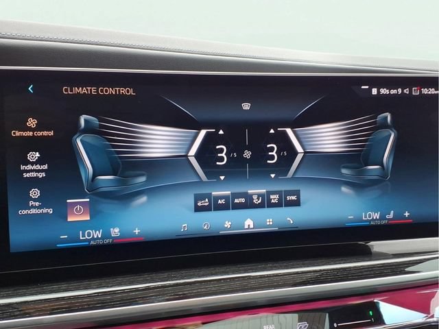 Used 2025 BMW 740i xDrive AWD/4WD image 10