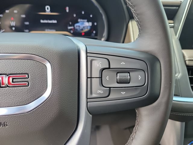 Used 2023 GMC Yukon SLT w/ SLT Premium Package AWD/4WD image 11